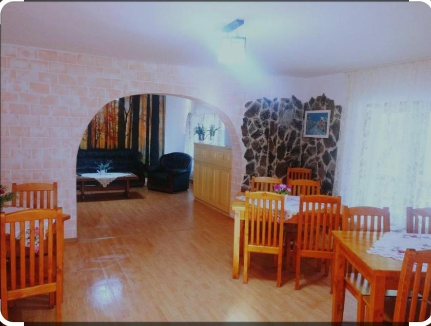 Vila Bianca Buşteni Exterior foto